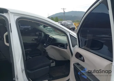 2017 Chrysler Pacifica Touring from USA, damaged, VIN 2C4RC1DG8HR668271